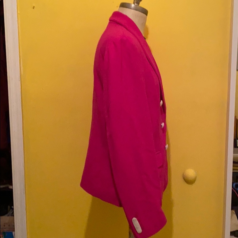 Blazer - Picture 3 of 6